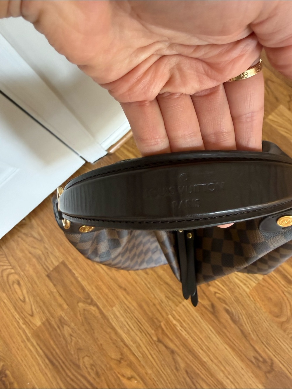 Louis Vuitton Brown Damier Hobo with Red Interior - Picture 4 of 10